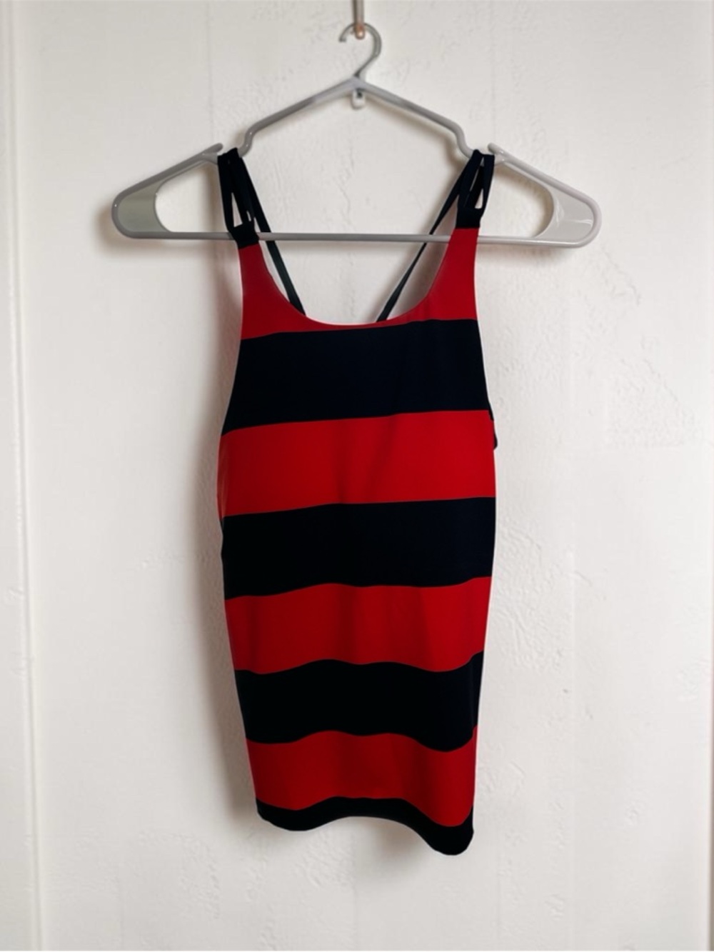Nautica Red and Navy Logo Tag Detail